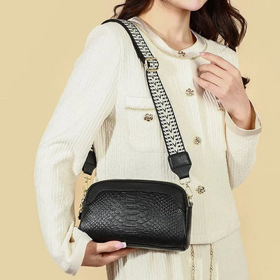 Ilaria® | Elegant Charm Mini Crossbody Bag with Crocodile Pattern