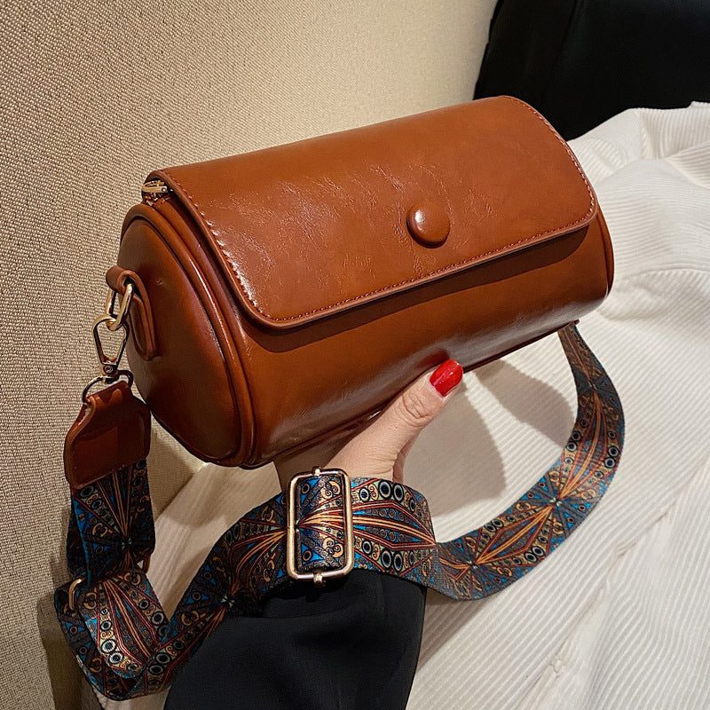 Lux™ Retro Look Bag