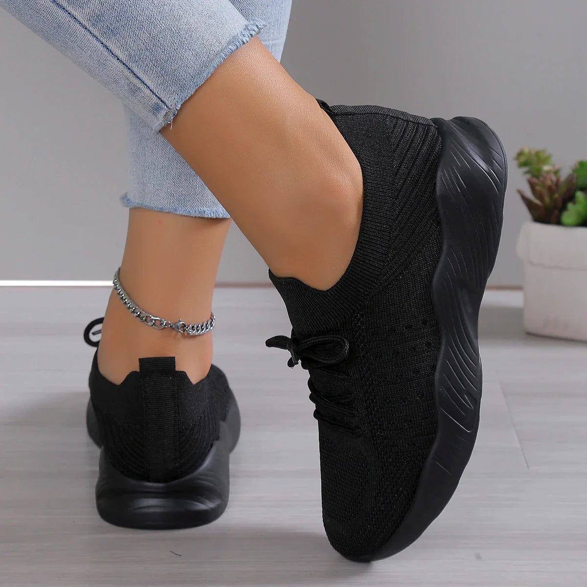 Laira - Stylish Breathable Sneakers