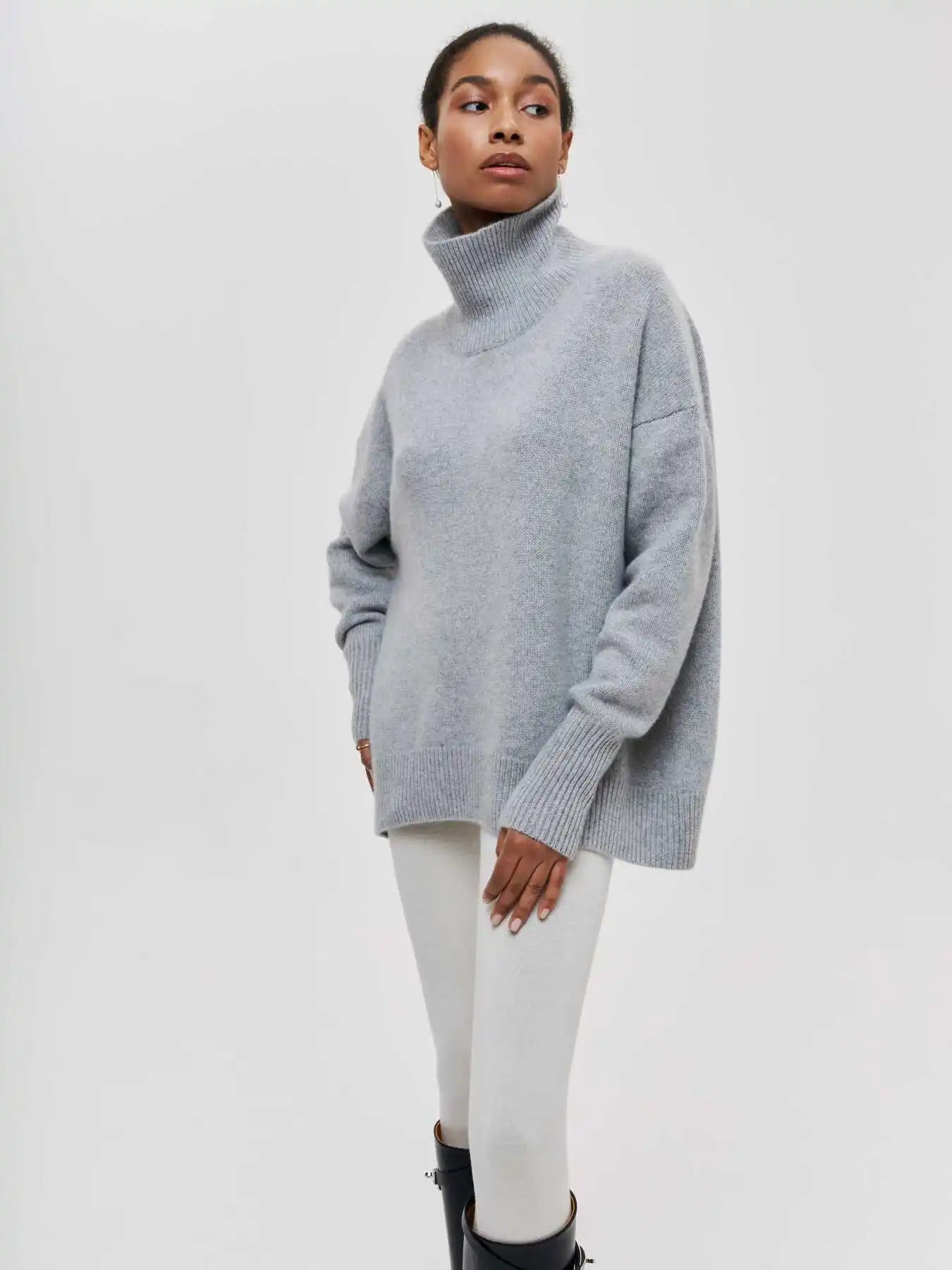 Olivia - Sweater with turtle neck