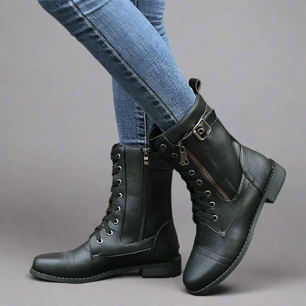 Everly | Timeless lace-up boots