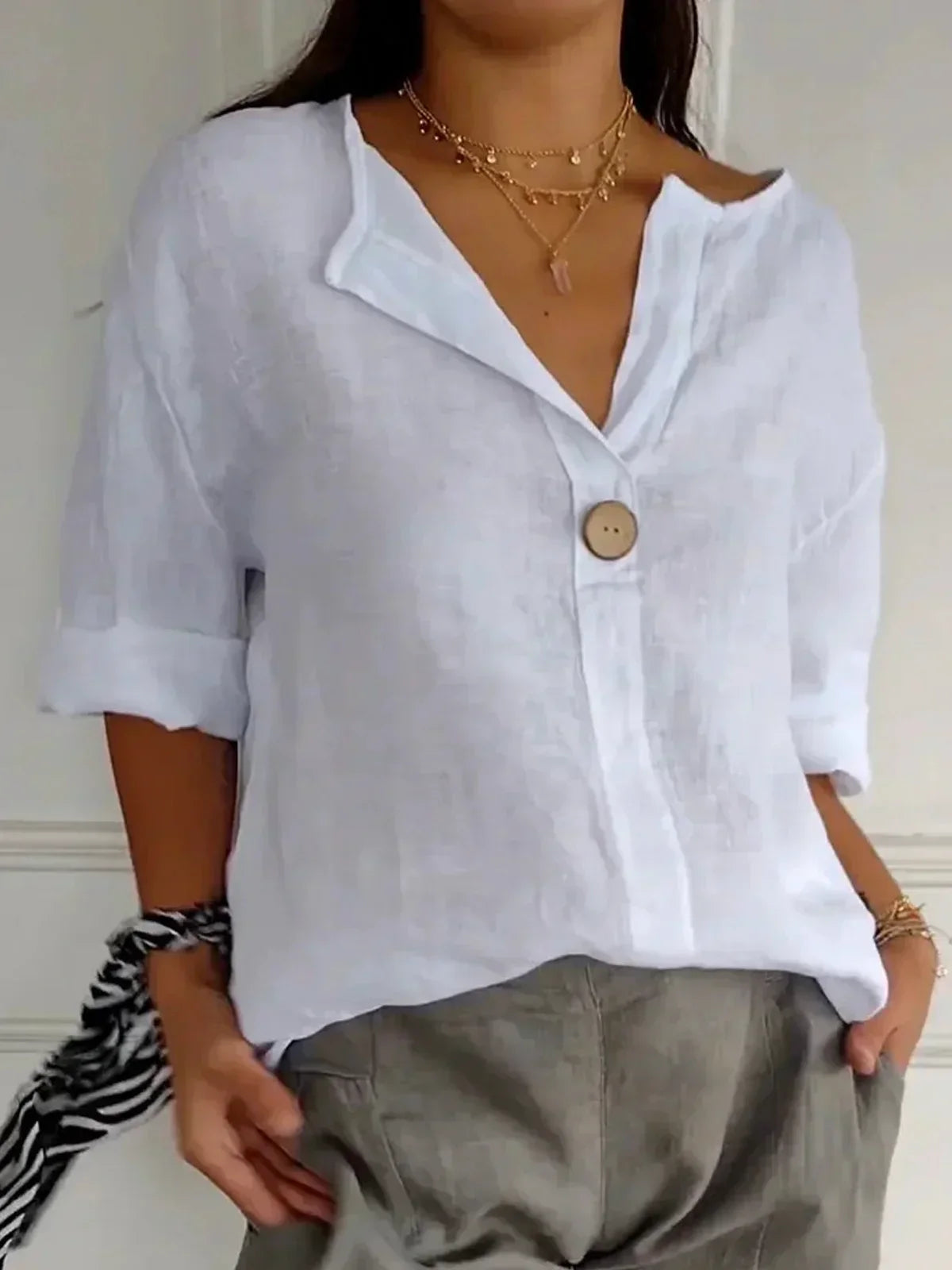 Jessa - Casual V-Neck Blouse