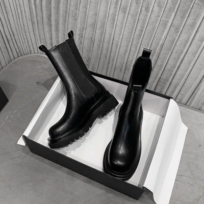 Veronique - Classic Boots